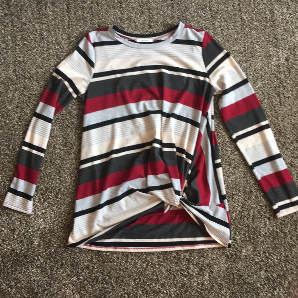 Knot front top!